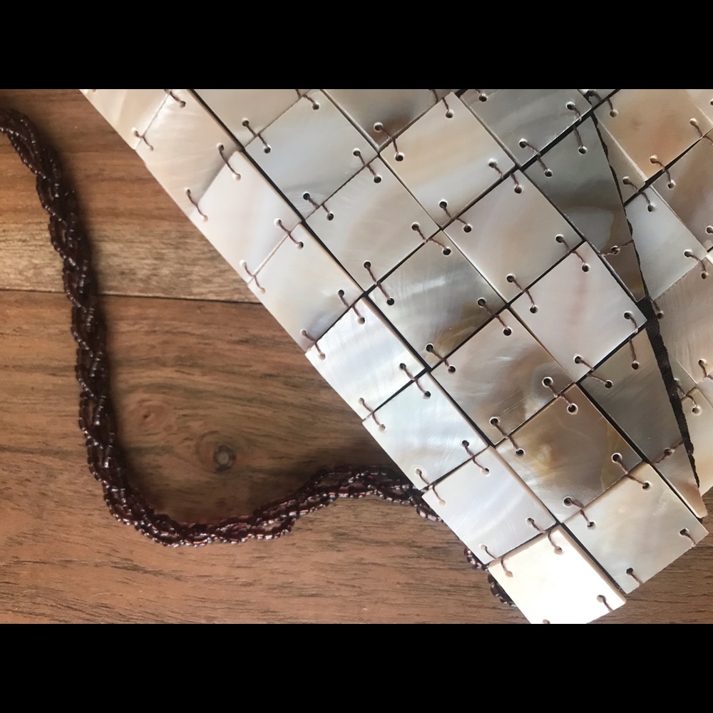 Mod By Design Shell Clutch. - image 4